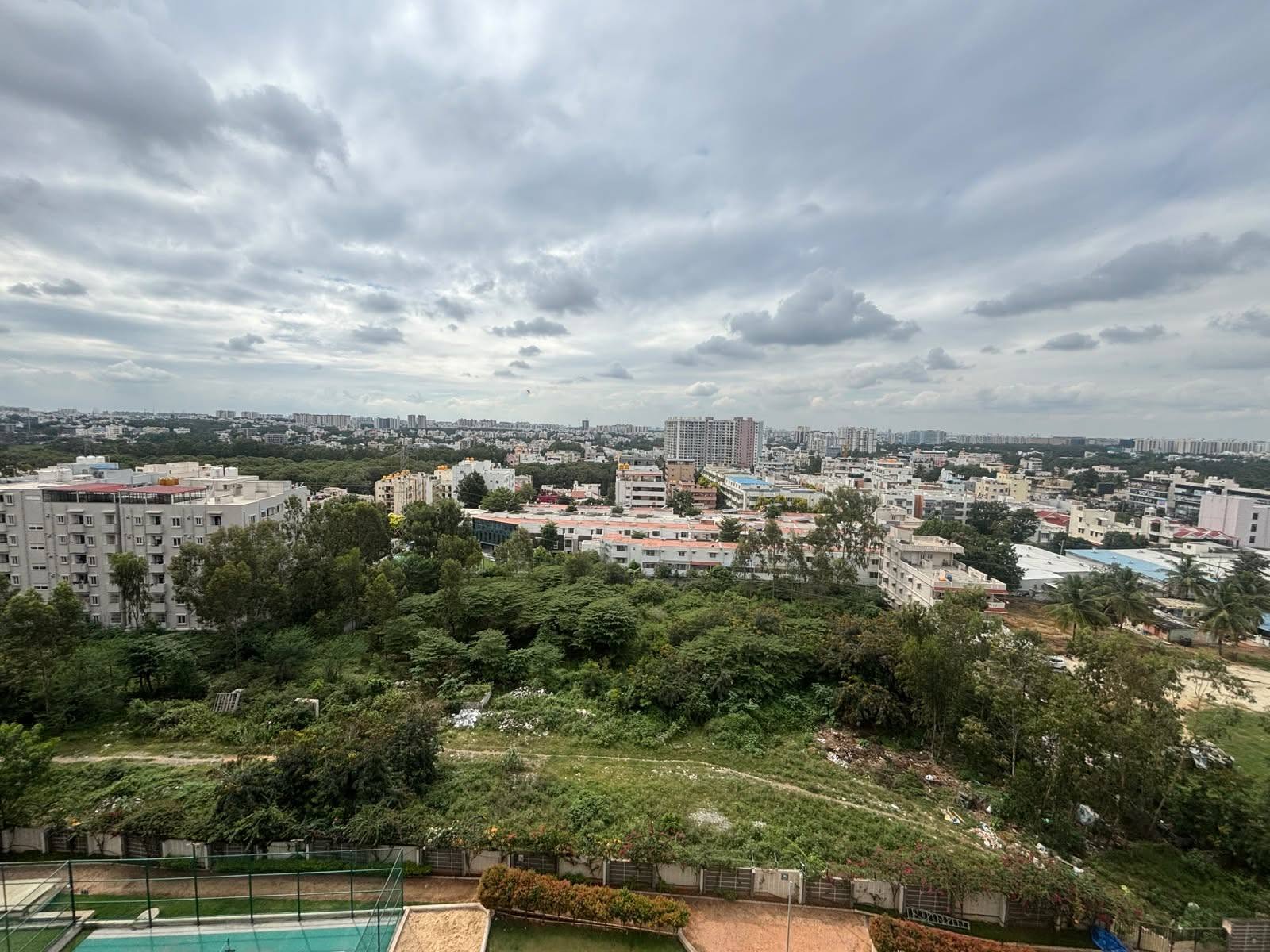 Private Room in 3BHK, SJR Palazza City