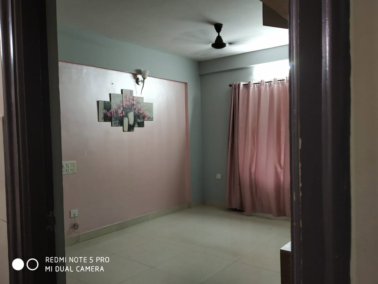 Private room in 3 BHK, Shriram Spandhana Apartments