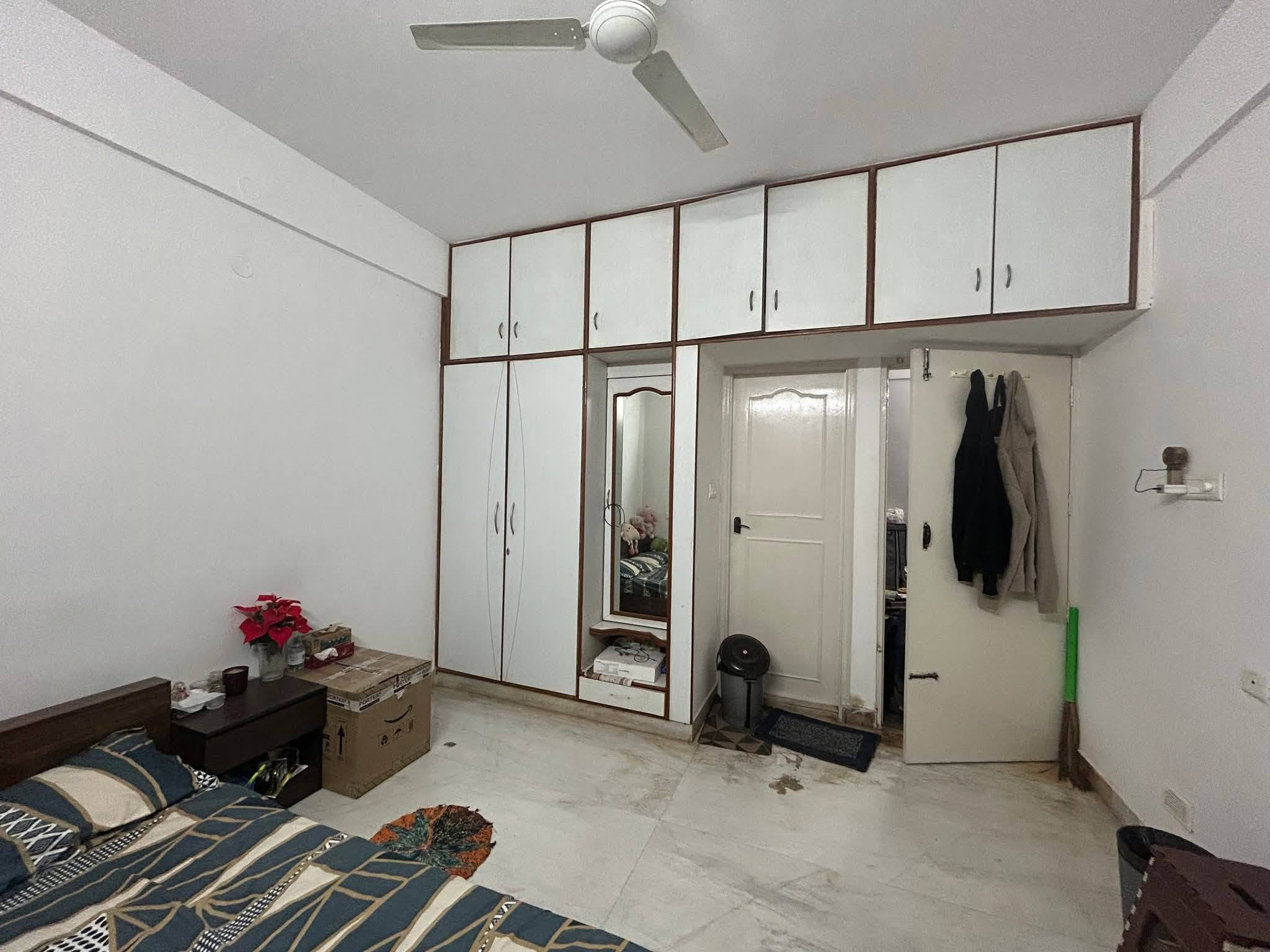 Room in 2BHK, Kundalahalli Gate