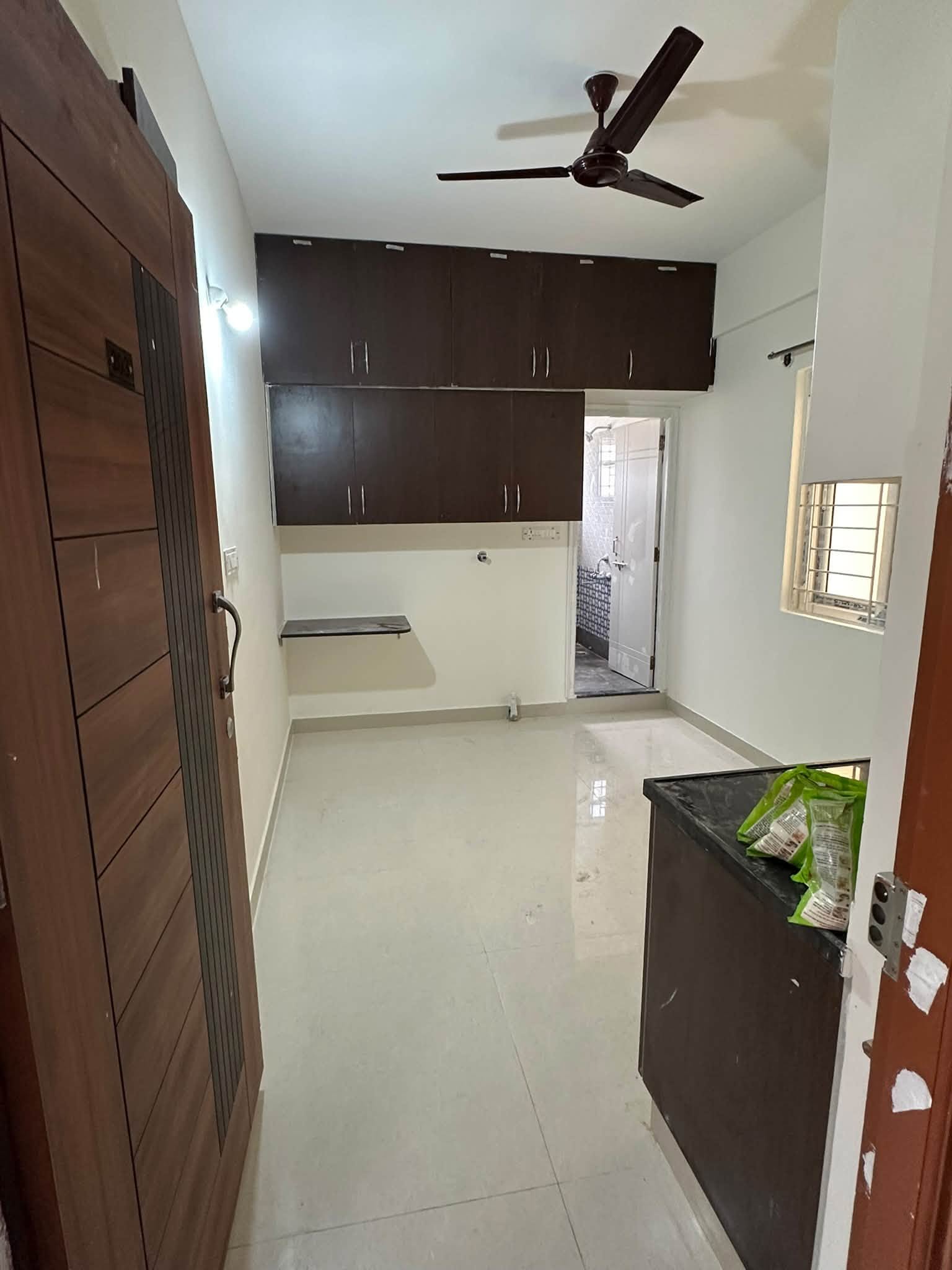 1 RK in White Gardens, Whitefield, Whitefield, Bengaluru — photo 2