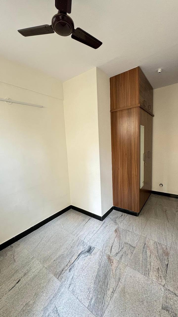 Private Room in 2BHK, HSR Sector 7, HSR Layout, Bengaluru — photo 1