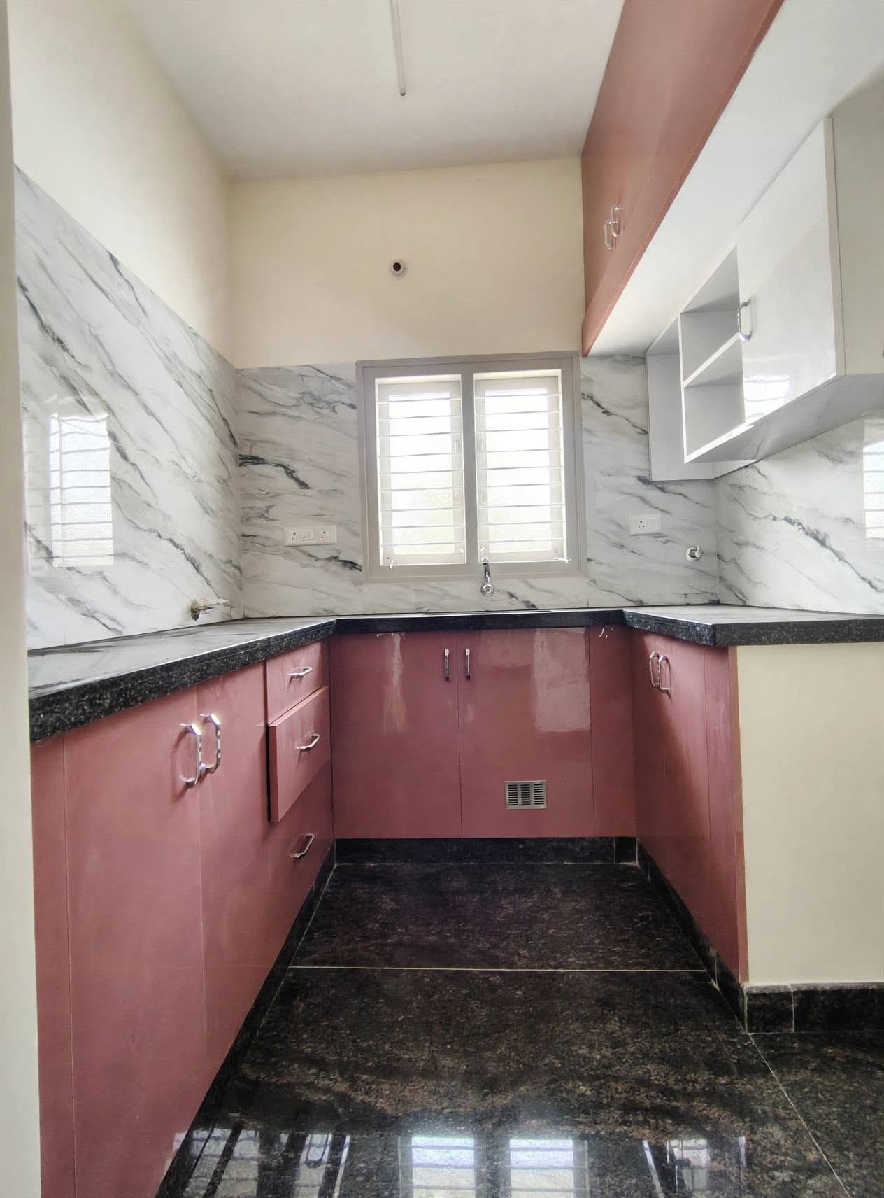 Premium 2BHK Flat for Rent Near HSR Layout, Kudlu Gate, HSR Layout, Bengaluru — photo 2