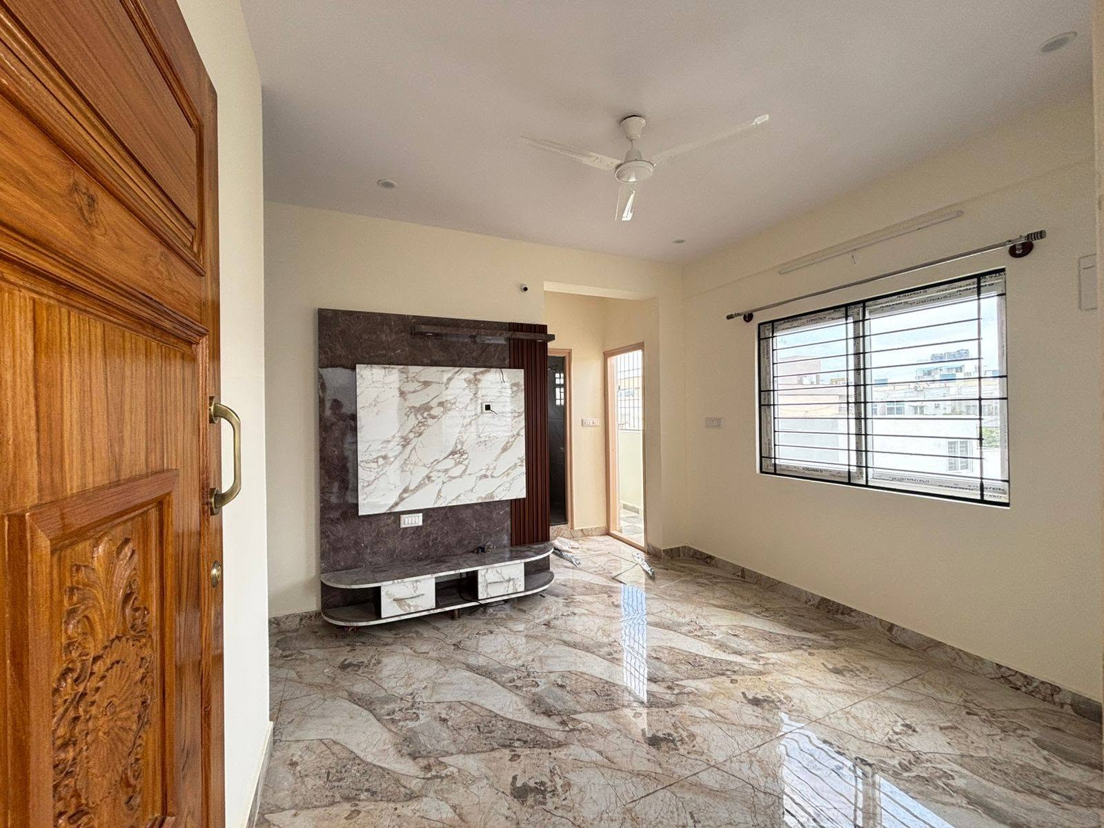 Premium 1BHK Flat for Rent Near HSR Layout, Kudlu Gate, HSR Layout, Bengaluru — photo 2