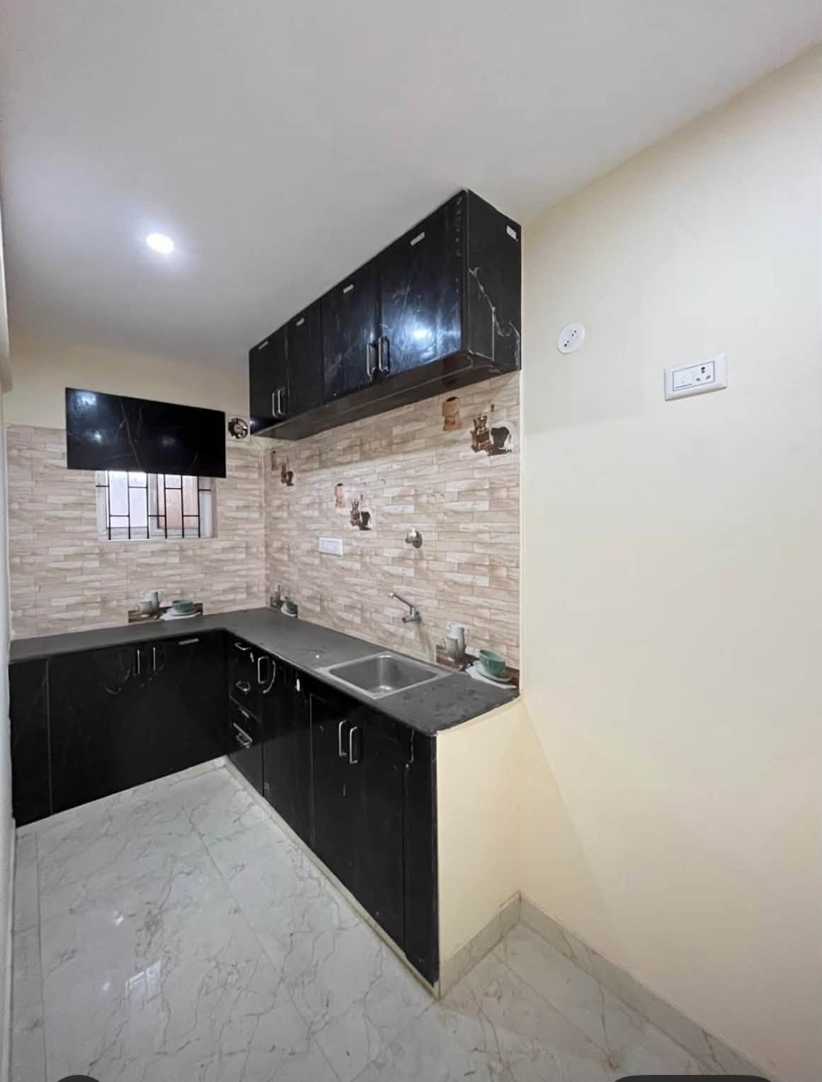 Premium 2BHK Flat Near HSR Layout Kudlu Gate, HSR Layout, Bengaluru — photo 2