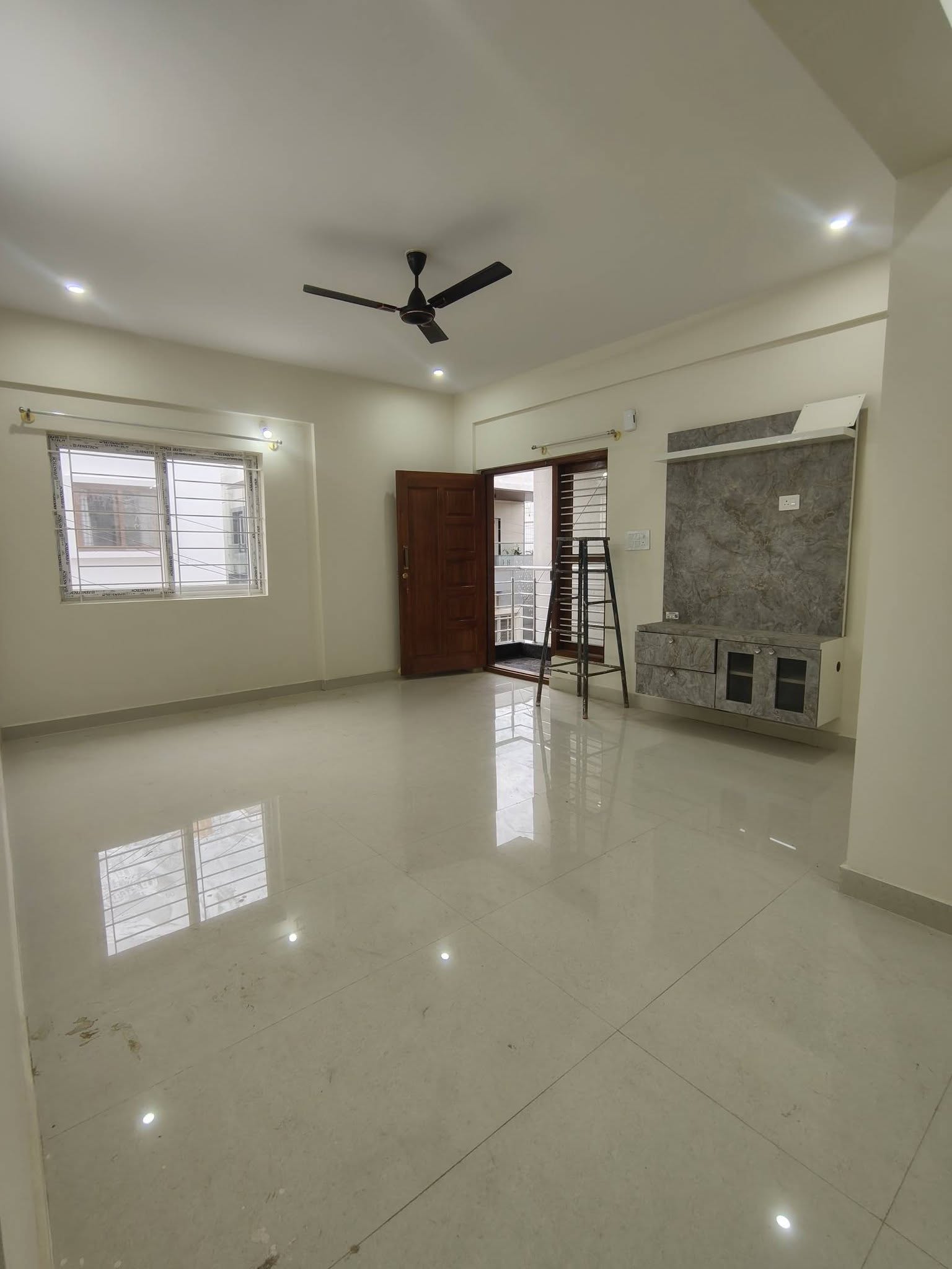1 BHK Flat for Rent Near HSR Layout, Kudlu Gate, HSR Layout, Bengaluru — photo 2