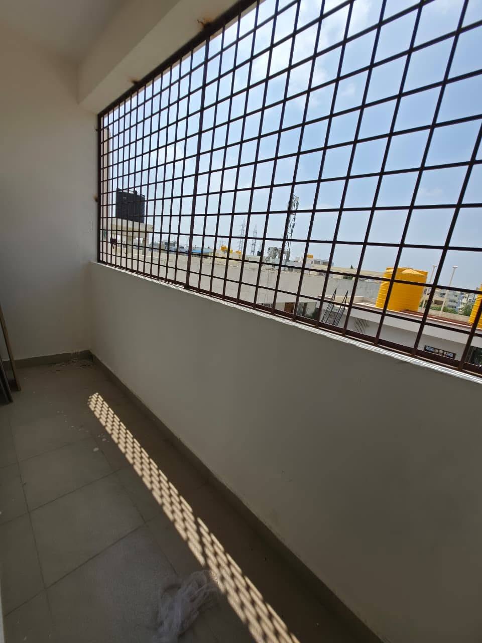 3BHK Flat for Rent Near HSR Layout, Harlur Road, Bengaluru — photo 2