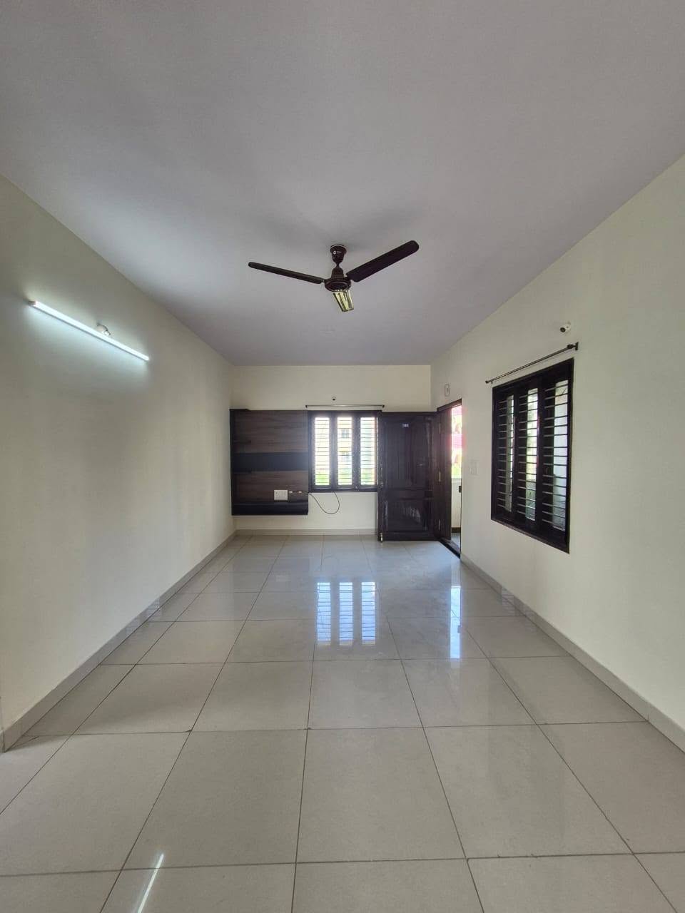 Premium 2 BHK Semi Furnished Flat in Kudlu Gate, Kudlu Gate, Bengaluru — photo 1