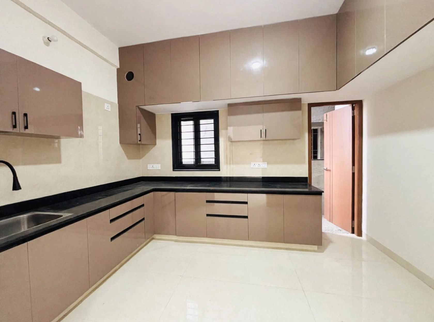 2 BHK in Kudlu Gate, Kudlu Gate, Bengaluru — photo 1
