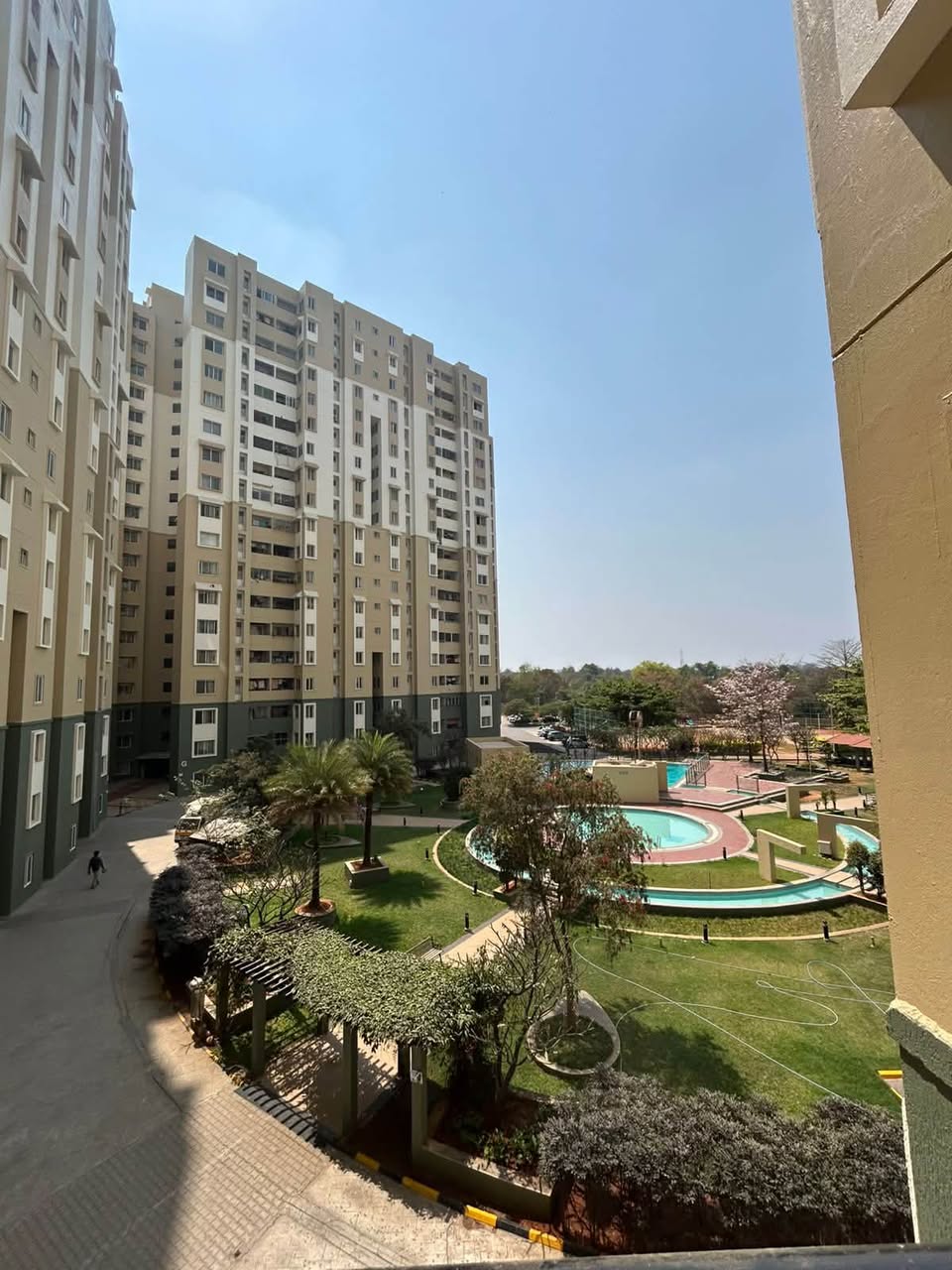 Private Room in 3BHK, Ozone Evergreen, Haralur, Bengaluru — photo 2