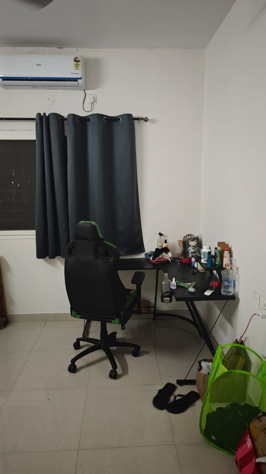 Private Room in 3BHK, HSR Layout