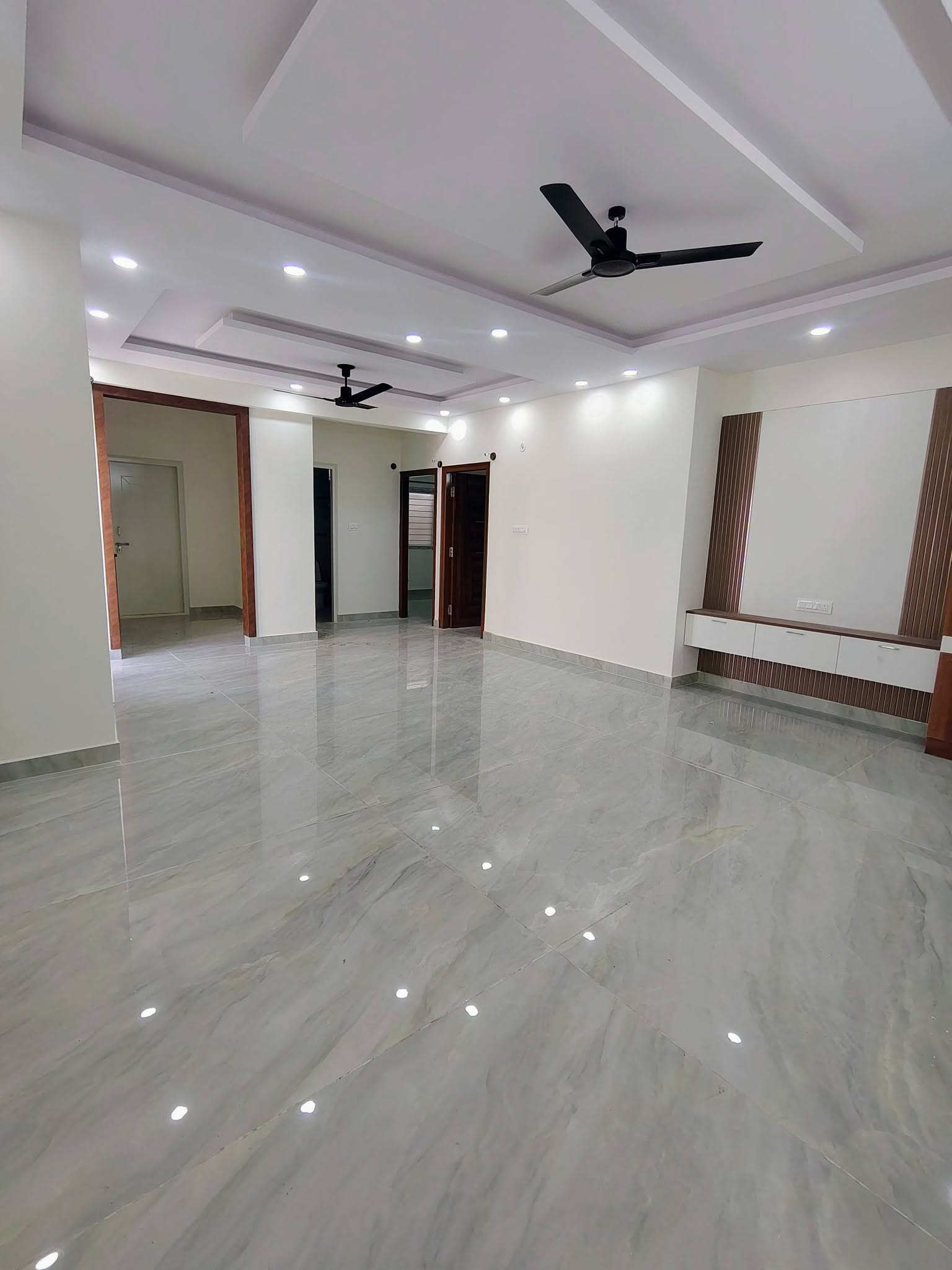 2 BHK Semi-Furnished Flat in Kudlu Gate, Kudlu Gate, Bengaluru — photo 1